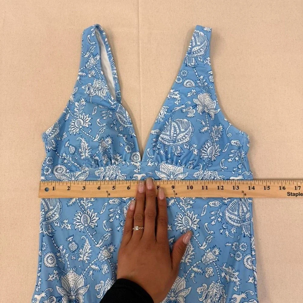 Blue‎ floral one-piece swimsuit 💙
